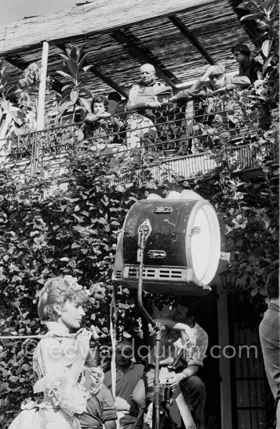 Francine Weisweiller. On the balcony Cathy Hutin, daughter of Jacqueline Roque, Jaime Sabartés. During filming of "Le Testament d’Orphée", film of Jean Cocteau. At Villa Santo Sospir of Francine Weisweiller. Saint-Jean-Cap-Ferrat 1959. - Photo by Edward Quinn