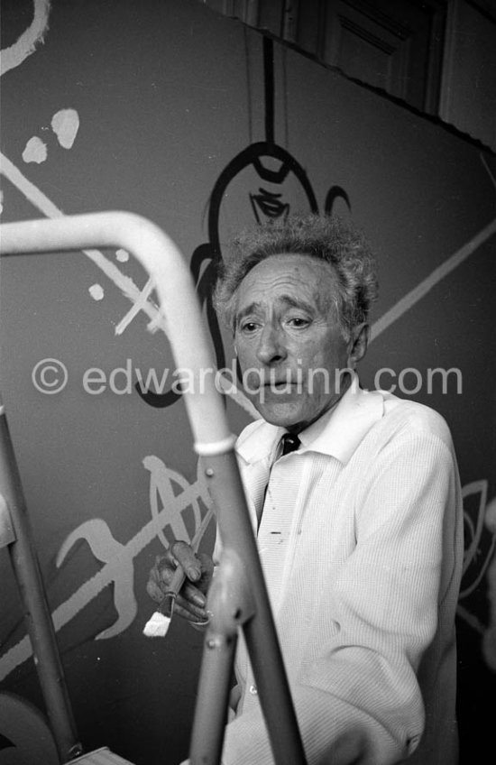 Jean Cocteau and Raymond Moretti. Collective painting "L'Age du Verseau". Nice 1962. - Photo by Edward Quinn