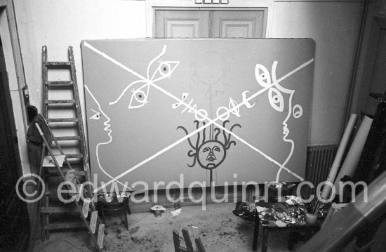 Jean Cocteau and Raymond Moretti. Collective painting "L'Age du Verseau". Nice 1962. - Photo by Edward Quinn