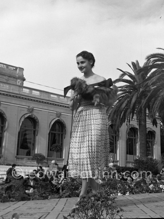 Concours d’élégance, Cannes 1954. - Photo by Edward Quinn