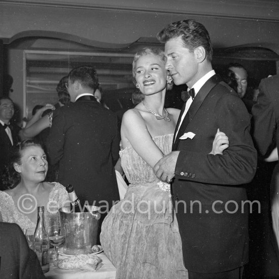 Bella Darvi and Jean-Pierre Aumont. Cannes 1955. - Photo by Edward Quinn