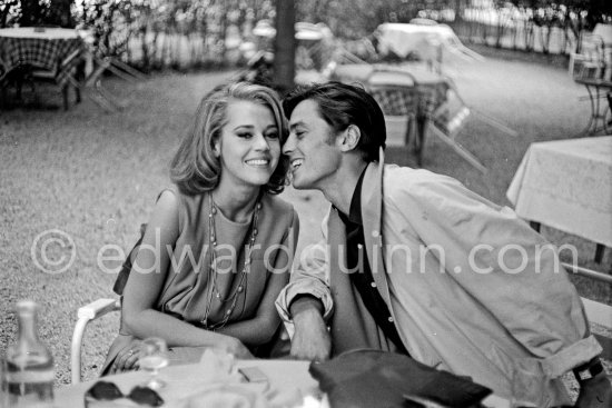 Shooting break: Jane Fonda and Alain Delon on the film set of "Les Félins". Antibes 1964. - Photo by Edward Quinn