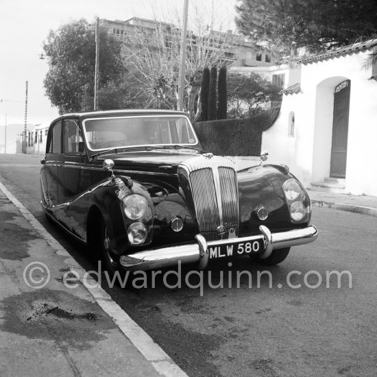 The Daimler of Sir Bernard Docker (Daimler car boss) and Lady Norah, Monaco 1954. Built by Hooper & Co. as a Sedanca de ville, exhibited by the coachbuilders at the London Earls Court Motor Show in 1950. - Photo by Edward Quinn