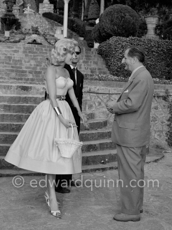 Jean-Gabriel Domergue and Belinda Lee at Villa Domergue, Cannes 1956. - Photo by Edward Quinn