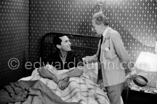 Jean Cocteau and bullfighter Luis Miguel Dominguin. Hotel Nord-Pinus, Arles 1960. - Photo by Edward Quinn