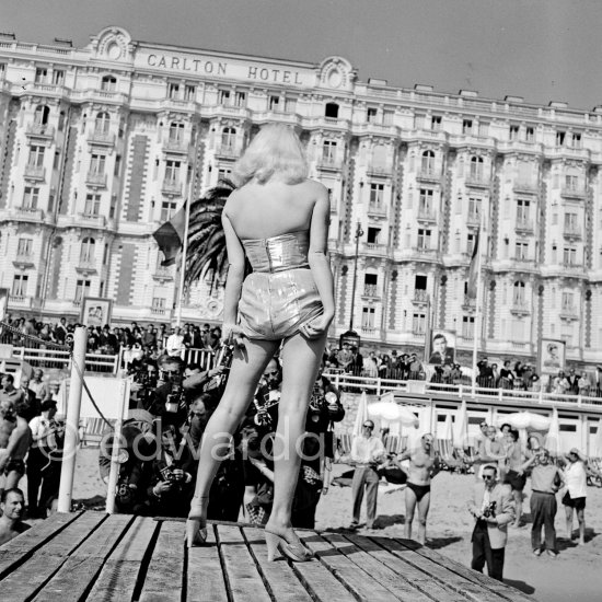 Diana Dors. Cannes Film Festival 1956. - Photo by Edward Quinn