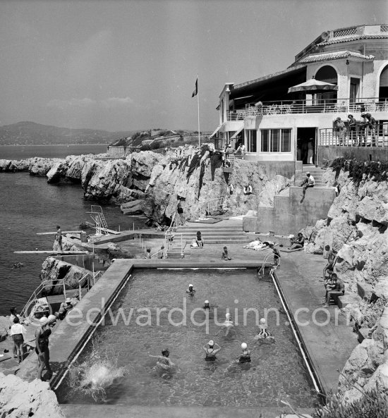 Eden Roc, Cap d’Antibes 1951. - Photo by Edward Quinn