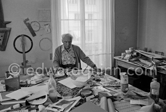 Max Ernst working on sculpture "L\'oiseau Janus" ("Vogel Janus") at his studio in Paris 1974. - Photo by Edward Quinn