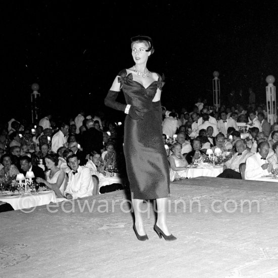 Dior fashion show at Monte Carlo summer gala 1953. - Photo by Edward Quinn