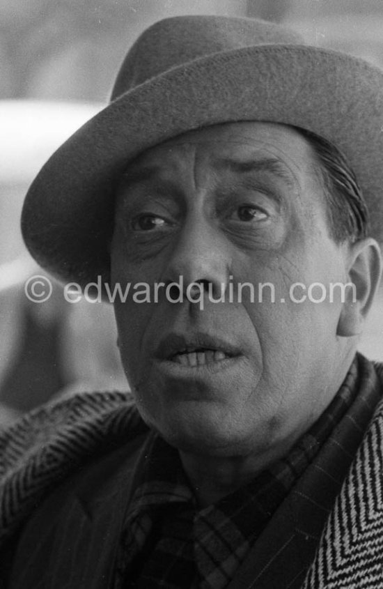 French actor Fernandel during filming of "Crésus" ("Croesus"). Forcalquier, Alpes-de-Haute-Provence 1960. - Photo by Edward Quinn