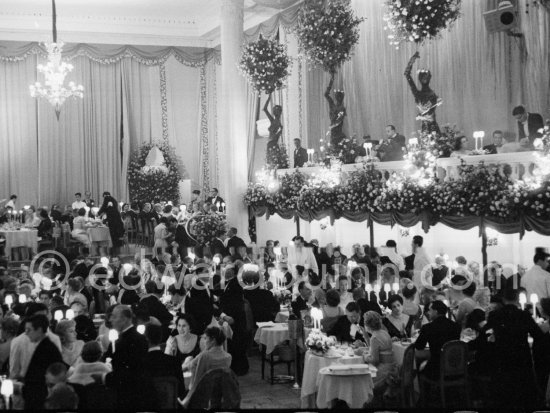 Bal de la rose ("Bal du Printemps"), Monte Carlo 1958. - Photo by Edward Quinn