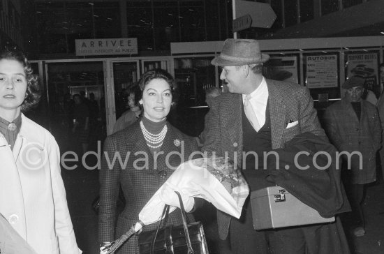 Ava Gardner, arriving at Nice Airport 1960. - Photo by Edward Quinn