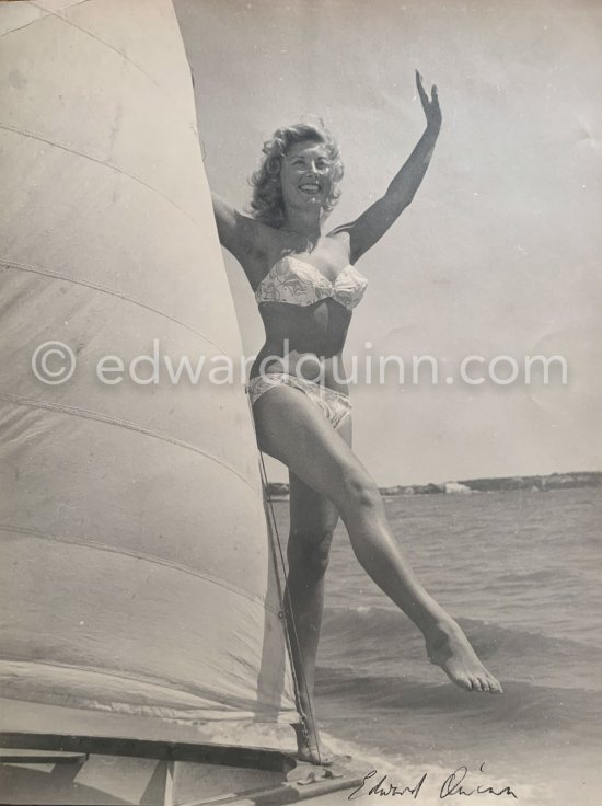 "Miss Palm Beach" Colette Gosse, Cannes 1951. (Scan from vintage print) - Photo by Edward Quinn