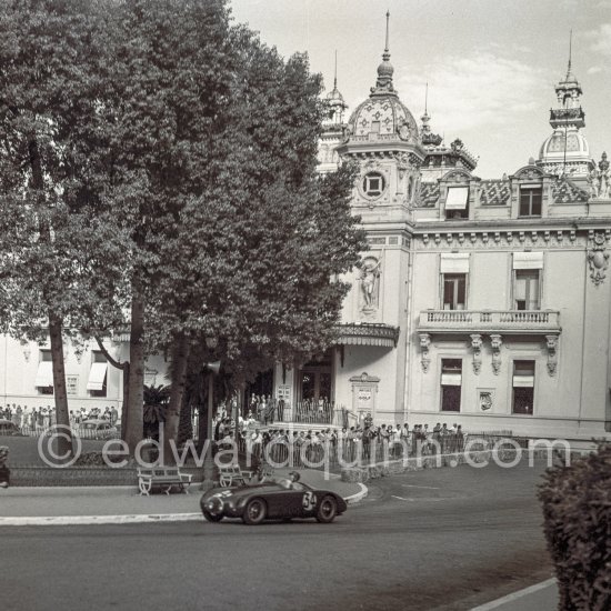 Franco Bordoni, (34) Osca MT4 1350. Monaco Grand Prix 1952, transformed into a race for sports cars. This was a two day event, the Sunday for the up to 2 litres (Prix de Monte Carlo), the Monday for the bigger engines, (Monaco Grand Prix). - Photo by Edward Quinn