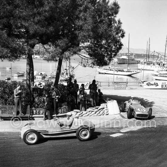 Jacky Pollet, (10) Gordini T16, Stirling Moss, (6) Mercedes-Benz W196. Monaco Grand Prix 1955. - Photo by Edward Quinn