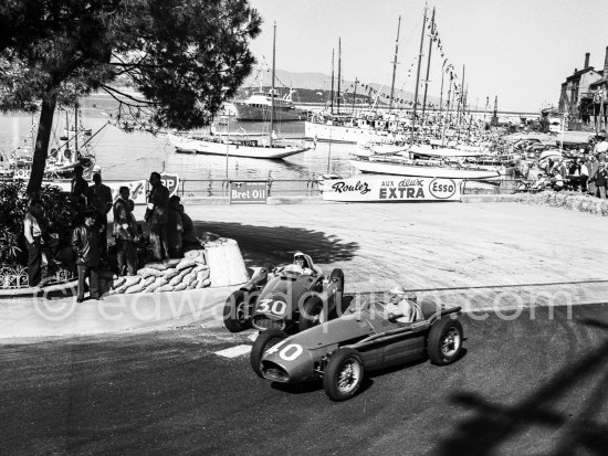 Cesare Perdisa, (40) Maserati 250F, Eugenio Castellotti, (30) Lancia D50. Monaco Grand Prix 1955. - Photo by Edward Quinn