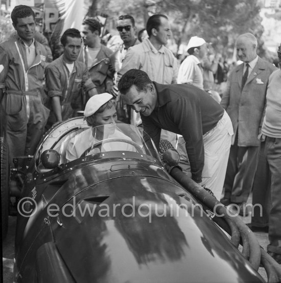 Bella Darvi, who had a leading role in the film "The Racers", supposed to be a flirt of Prince Rainier, with Jean Behra and his Maserati 250F Monaco Grand Prix 1955. - Photo by Edward Quinn