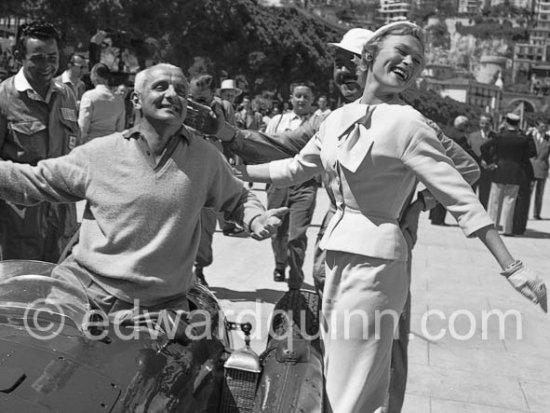 Bella Darvi, Luigi Villoresi and his Lancia D50. Monaco Grand Prix 1955. - Photo by Edward Quinn