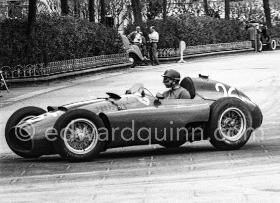 Juan Manuel Fangio, in Peter Collins\' (26) Ferrari-Lancia D50. Monaco Grand Prix 1956. - Photo by Edward Quinn