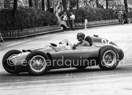 Juan Manuel Fangio, in Peter Collins\' (26) Ferrari-Lancia D50. Monaco Grand Prix 1956. - Photo by Edward Quinn