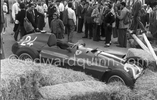 (24) Ferrari-Lancia D50 of Luigi Musso. Monaco Grand Prix 1956. - Photo by Edward Quinn