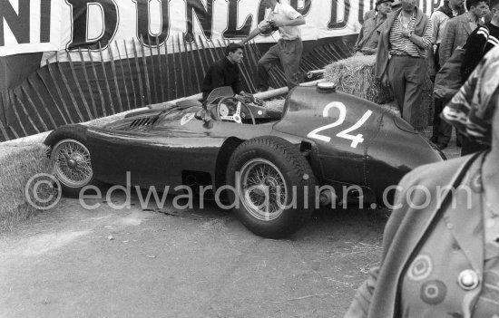 (24) Ferrari-Lancia D50 of Luigi Musso. Monaco Grand Prix 1956. - Photo by Edward Quinn