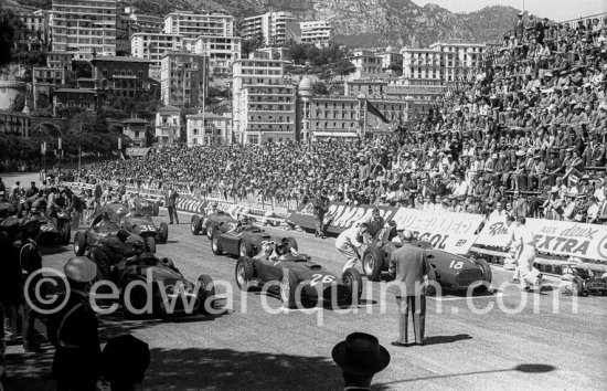 Juan Manuel Fangio, (32) Maserati 250F, Peter Collins, (26) Ferrari 801, Stirling Moss, (18) Vanwall VW3/4, Tony Brooks, (20) Vanwall VW7/V1, Mike Hawthorn, (28) Ferrari-Lancia D50, Carlos Mediteguy, (36) Maserati 250F, Harry Schell, (38), Maserati 250F, Wolfgang von Trips, (24) Ferrari 80I, Masten Gregory, (2) Maserati 250F, Ron Flockhart, (6) B.R.M. P25, Horace H. Gould, (22), Maserati 250F, Jack Brabham, (14) Cooper T43, Stuart Lewis-Evans, (10) Connaught B, Giorgio Scarlatti, (34) Maserati 250F, Ivor Bueb, (12) Connaugh B. Monaco Grand Prix 1957. - Photo by Edward Quinn