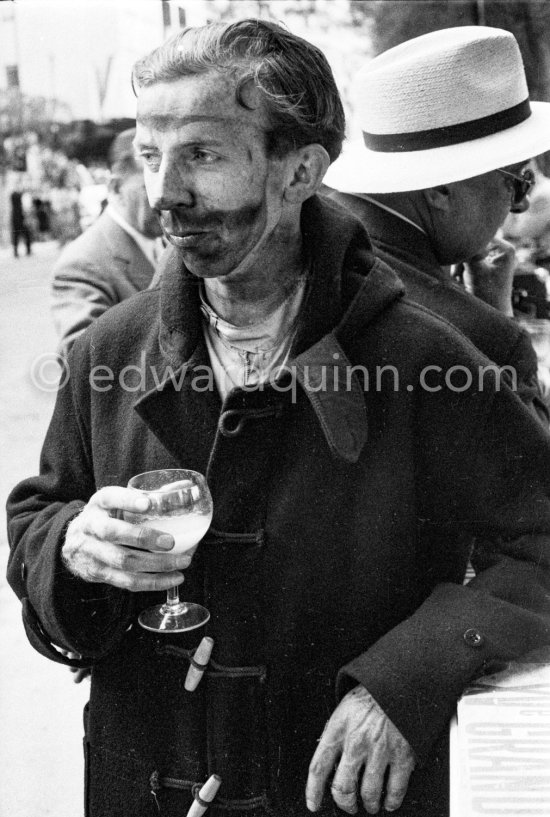 "Speeding dentist" Tony Brooks. Behind him Tony Vandervell, head of the Vanwall Formula One racing team. Monaco Grand Prix 1957. - Photo by Edward Quinn