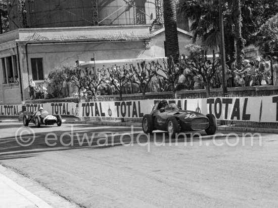 Tony Brooks, (30), Vanwall VW10, Maurice Trintignant, (20) Cooper T45 (winner). Monaco Grand Prix 1958. - Photo by Edward Quinn