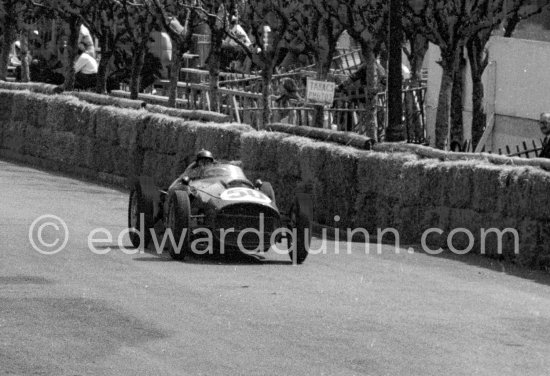 Tony Brooks, (50) Ferrari Dino 246. Monaco Grand Prix 1959. - Photo by Edward Quinn
