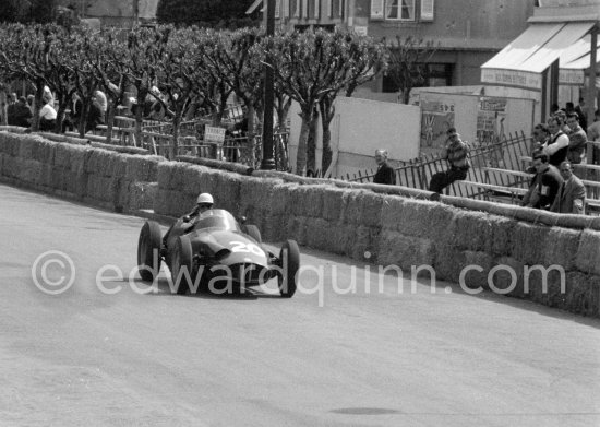 Ron Flockhart, (20) B.R.M. 25. Monaco Grand Prix 1959. - Photo by Edward Quinn