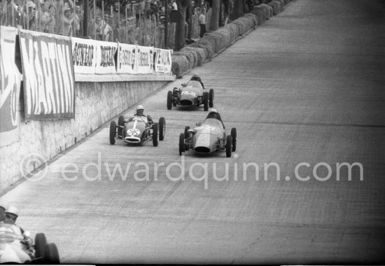 G. Lawton, (96) Envoy, Paul Mochet, (68) on D.B.-Panhard, Giovanni Alberti, (128) Stanguellini. Grand Prix Monaco Junior 1960. - Photo by Edward Quinn