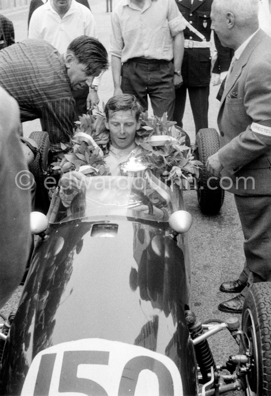 Race winner Henry Taylor on Ken Tyrrell’s Formula Junior Cooper T52-BMC. Ken Tyrell on the left. Grand Prix Monaco Junior 1960. - Photo by Edward Quinn