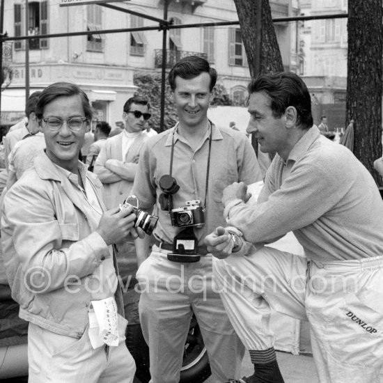 Masten Gregory (left), Roy Salvadori and a photographer. Monaco Grand Prix 1960. - Photo by Edward Quinn