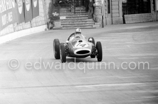 Roy Salvadori, (14) Cooper T51. Monaco Grand Prix 1960. - Photo by Edward Quinn