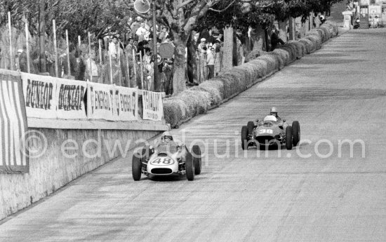 Training sessions: Lance Reventlow, (48) Scarab. Behind him Wolfgang von Trips, (38) Ferrari. The Scarabs were not able to put up good speeds and didn\'t quality for the race. Monaco Grand Prix 1960. - Photo by Edward Quinn