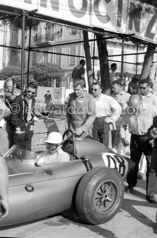 The Scarabs were disappointingly slow and to find out if it was the driver or the car, Reventlow let Stirling Moss try one. He did a better time but it would not have been enough to qualify. Monaco Grand Prix 1960. - Photo by Edward Quinn