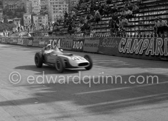 The Scarabs were disappointingly slow and to find out if it was the driver or the car, Reventlow let Stirling Moss try one. He did a better time but it would not have been enough to qualify. Monaco Grand Prix 1960. - Photo by Edward Quinn