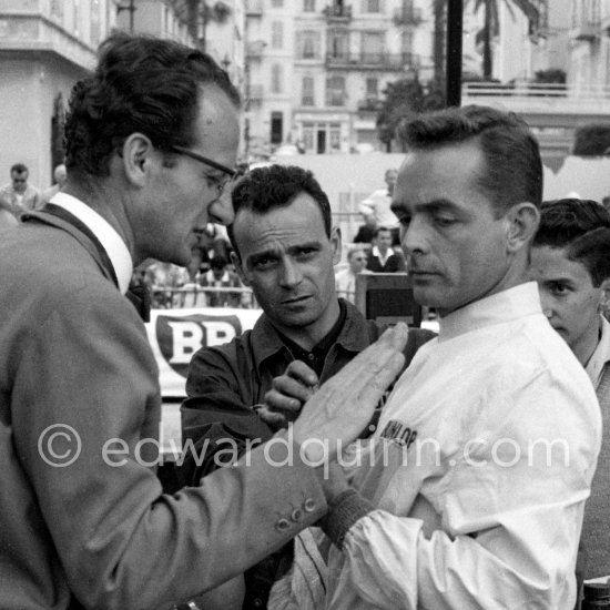 Phil Hill and Ferrari racing manager Romolo Tavoni. Monaco Grand Prix 1960. - Photo by Edward Quinn