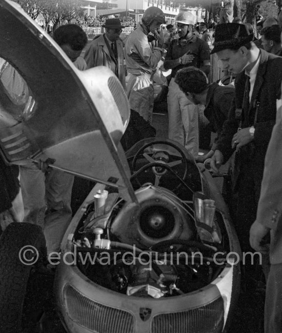 The motor of Joakim Bonnier\'s Porsche 787. Joakim Bonnier and Dan Gurney in front of the car. Monaco Grand Prix 1961. - Photo by Edward Quinn
