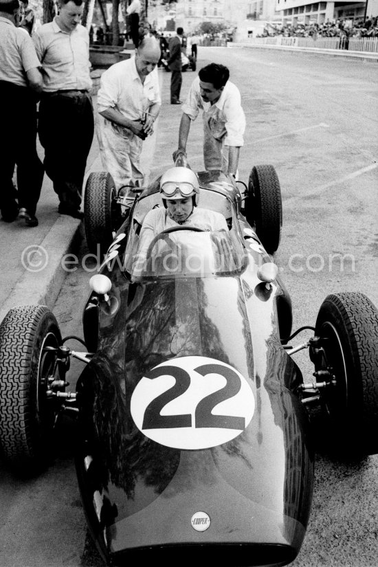 John Surtees, (22) Cooper-Climax. Monaco Grand Prix 1961. - Photo by Edward Quinn