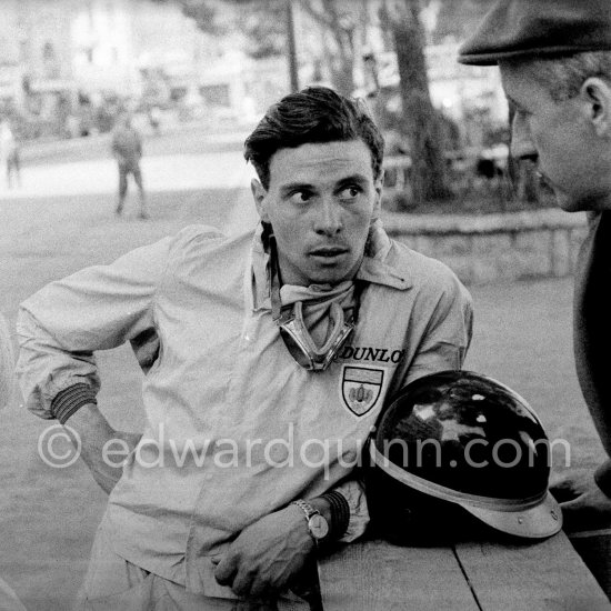 Disappointed Jim Clark with Esso Competition Manager Geoff Murdoch. Monaco Grand Prix 1961. - Photo by Edward Quinn
