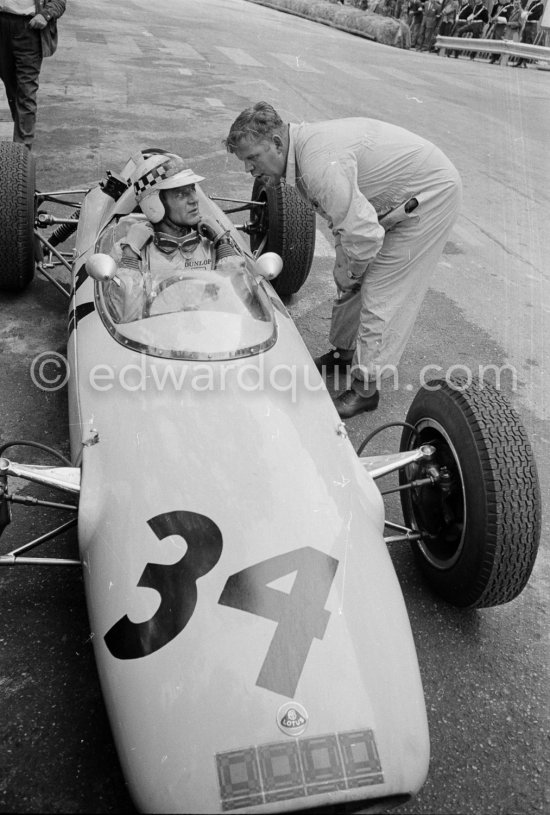 Innes Ireland, (34) Lotus 24. Monaco Grand Prix 1962. - Photo by Edward Quinn