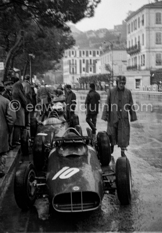 Graham Hill, (10) B.R.M. P57. Monaco Grand Prix 1962. - Photo by Edward Quinn