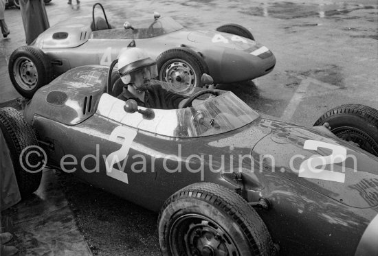 Jo Bonnier, (2) Porsche F2-718, Carel Godin Beaufort, (44) Porsche F2-718. Monaco Grand Prix 1962.

The leather peak and visor were standard wet weather wear for the era, and note that his Bell helmet (recognizable by its almost perfectly round symmetry as compared to the more upright Herbert Johnson hat) has two ventilation holes drilled in it. Cooper p. 46 - Photo by Edward Quinn