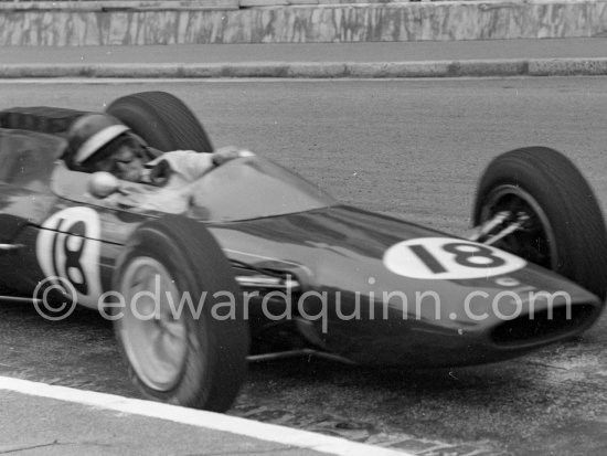 Jim Clark, (18) Lotus 25. Monaco Grand Prix 1962. - Photo by Edward Quinn