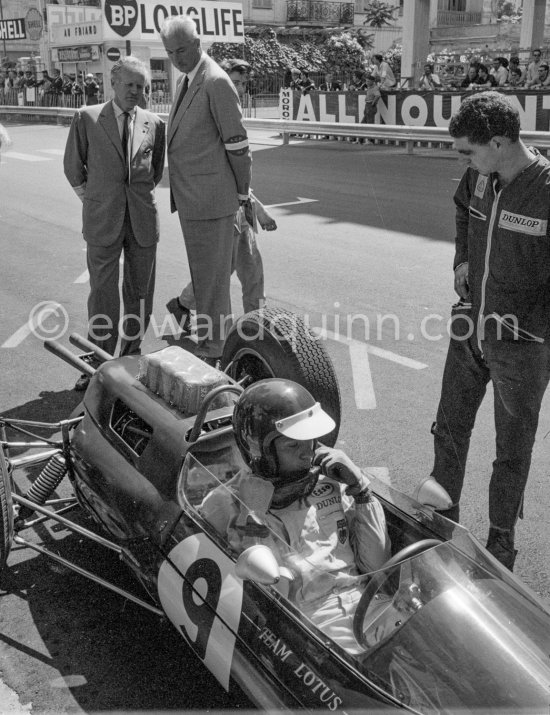 Jim Clark, (9) Lotus 25. Monaco Grand Prix 1963. - Photo by Edward Quinn
