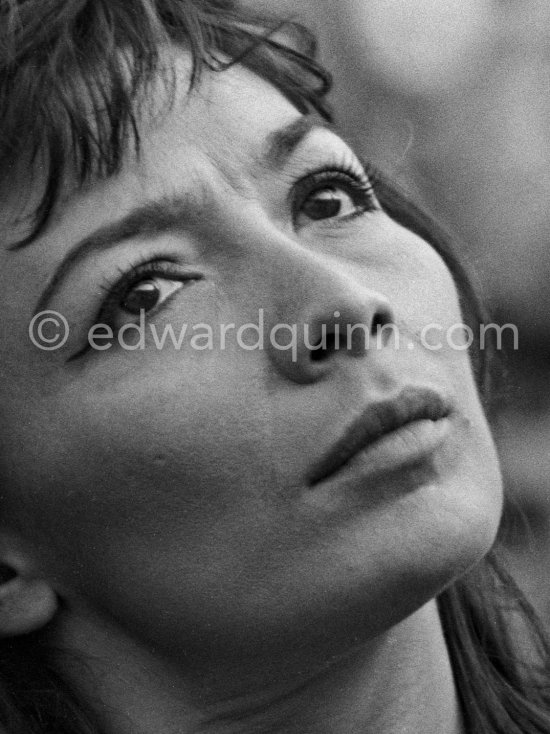 Juliette Gréco at a bullfight, Arles 1960. - Photo by Edward Quinn