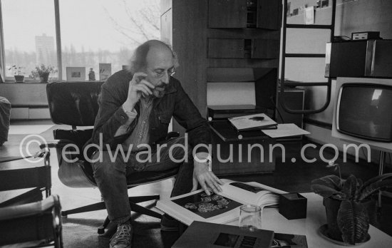 Richard Hamilton, "Inventor of Pop Art" at his studio. London 1977. - Photo by Edward Quinn