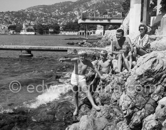 Jack Hawkins and his family, his wife, former actress Doreen Lawrence, and their three children, Caroline, Andrew and Nicholas Hawkins. Beaulieu 1961. - Photo by Edward Quinn